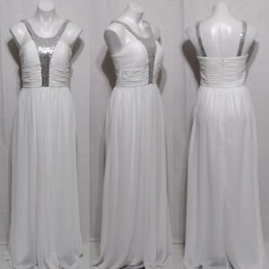 A. Drea White Chiffon Sequin Accent A-Line Maxi Gown Formal Evening Dress Medium